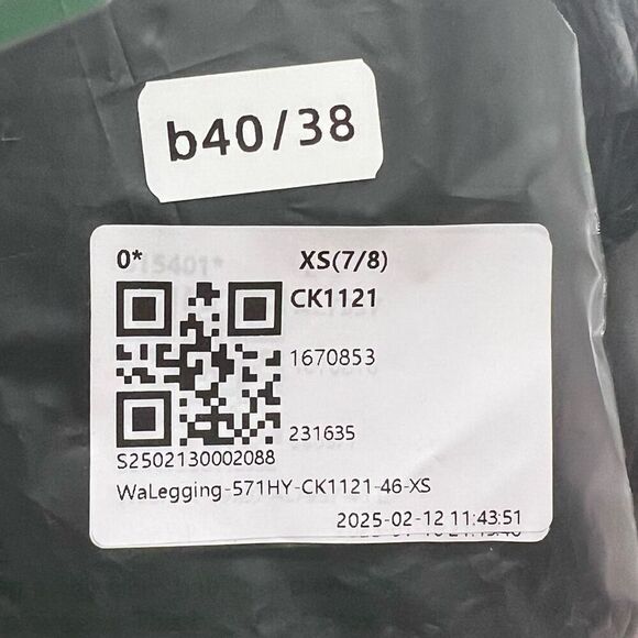 Halara Softlyzero Crossover Color Block Leggings-UPF50+ Black Size XS 7/8 Length - Picture 12 of 12